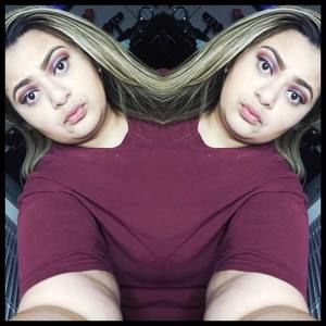 Meet your Posher, Leslie